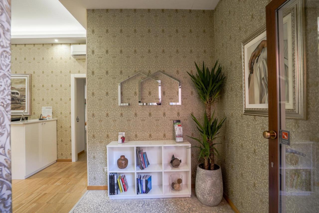 Monza City Rooms & Studios Εξωτερικό φωτογραφία